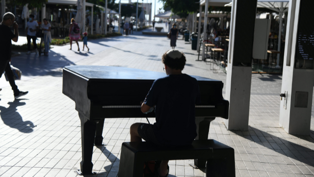 הפסנתר בכיכר העצמאות
