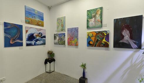 התערוכה "הצלחות קטנות גדולות" בגלריה העירונית בנתניה