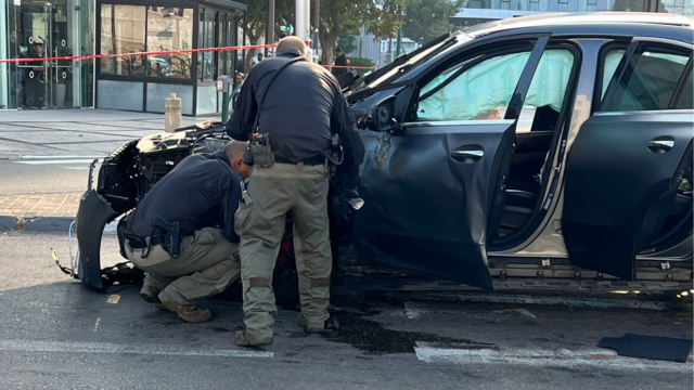 הרכב שבו אירע הפיצוץ ברחוב הרצל בנתניה